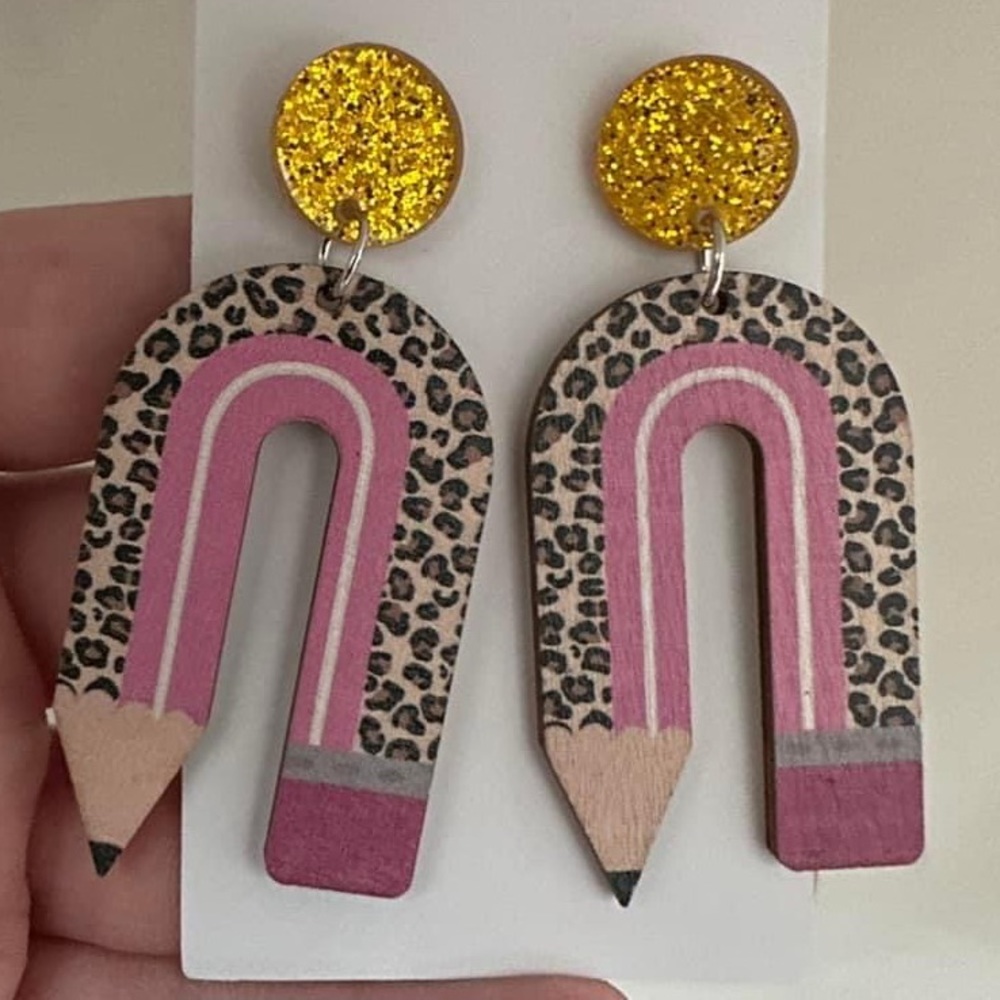 Teacher pink gold leopard pencil earrings nwt